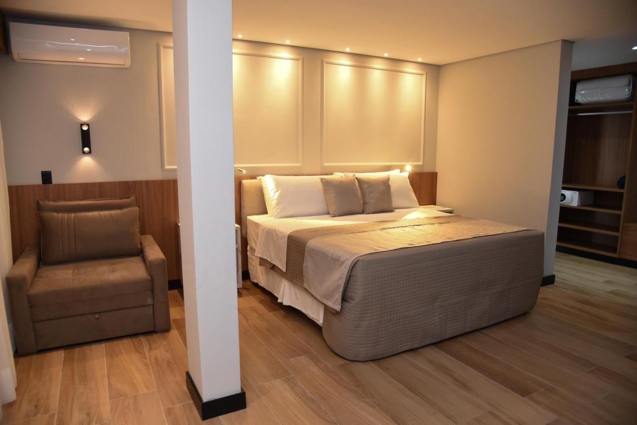 King Suite Spa Bath