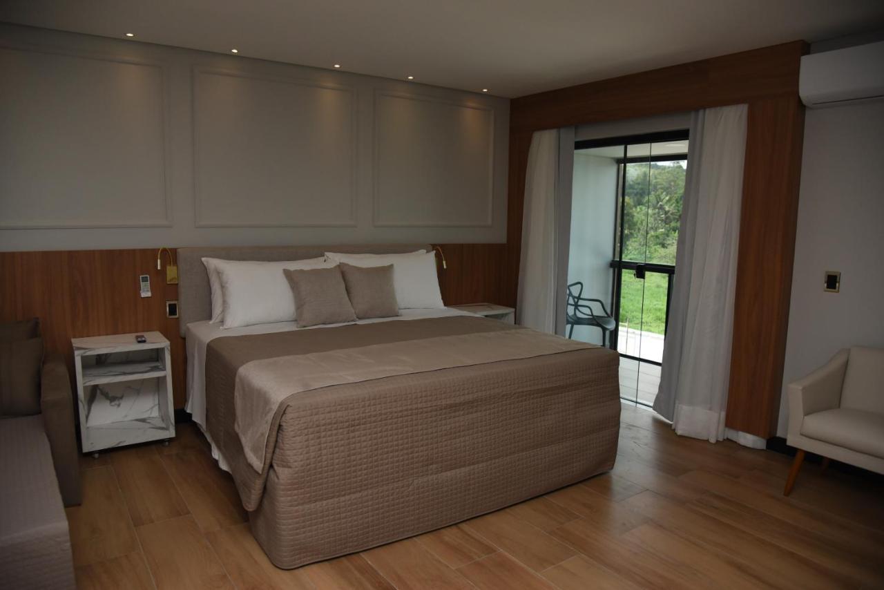 King Suite Spa Bath