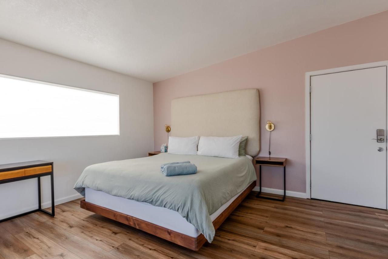Superior King Suite