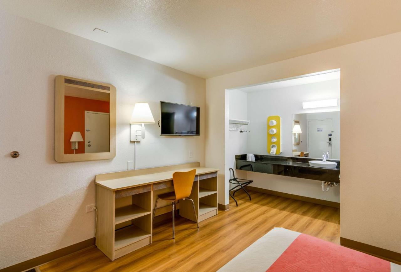 Quadruple Room Non-Smoking