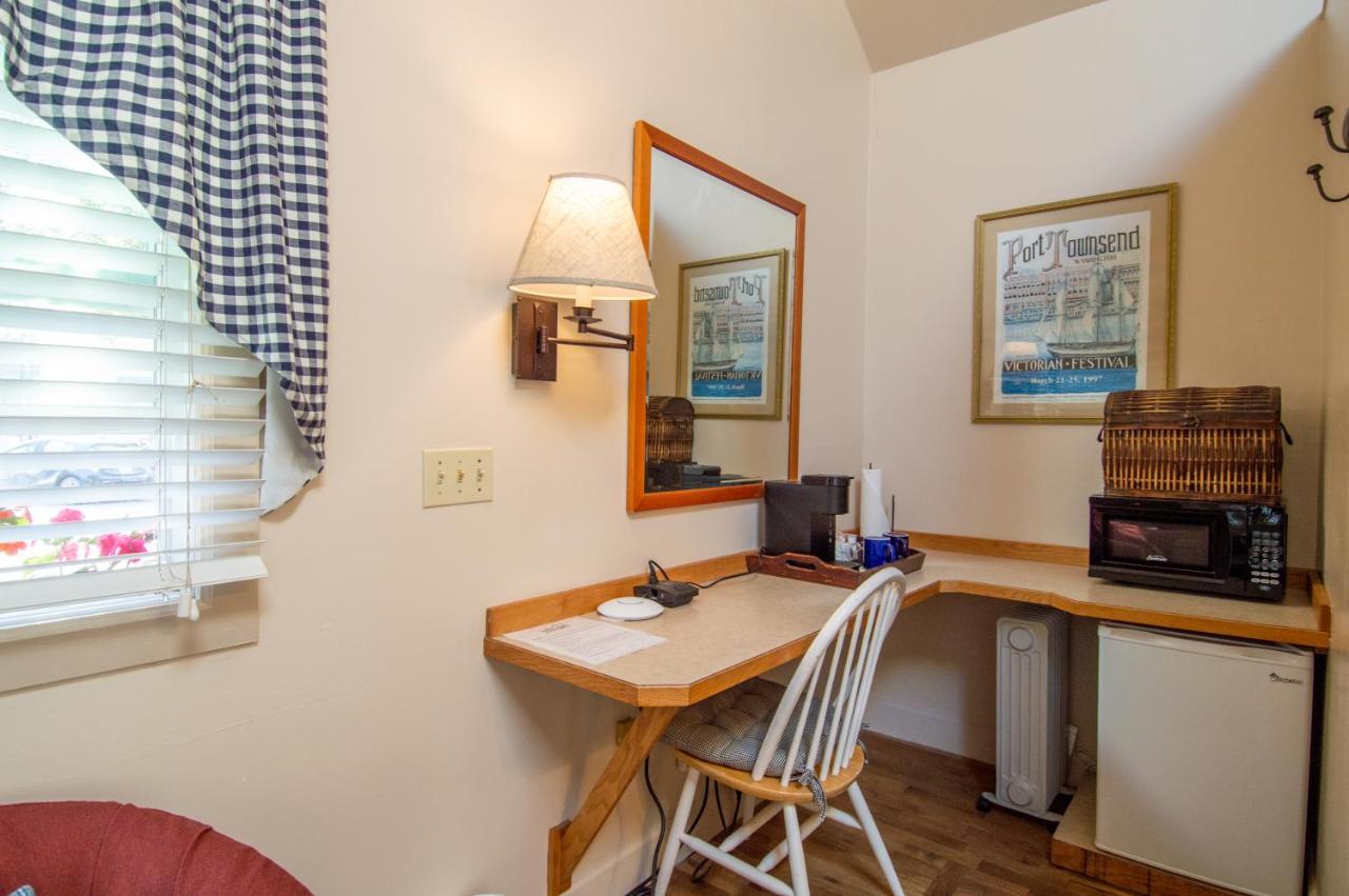 Cottage with Garden View - Dog Friendly - C4