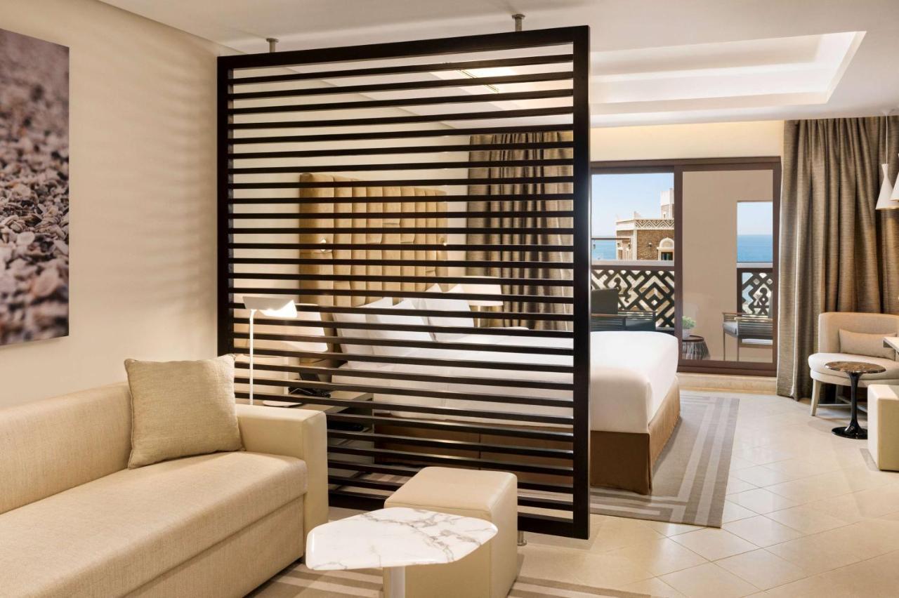 Monolocale Deluxe con Vista Mare e Accesso Spiaggia Privata