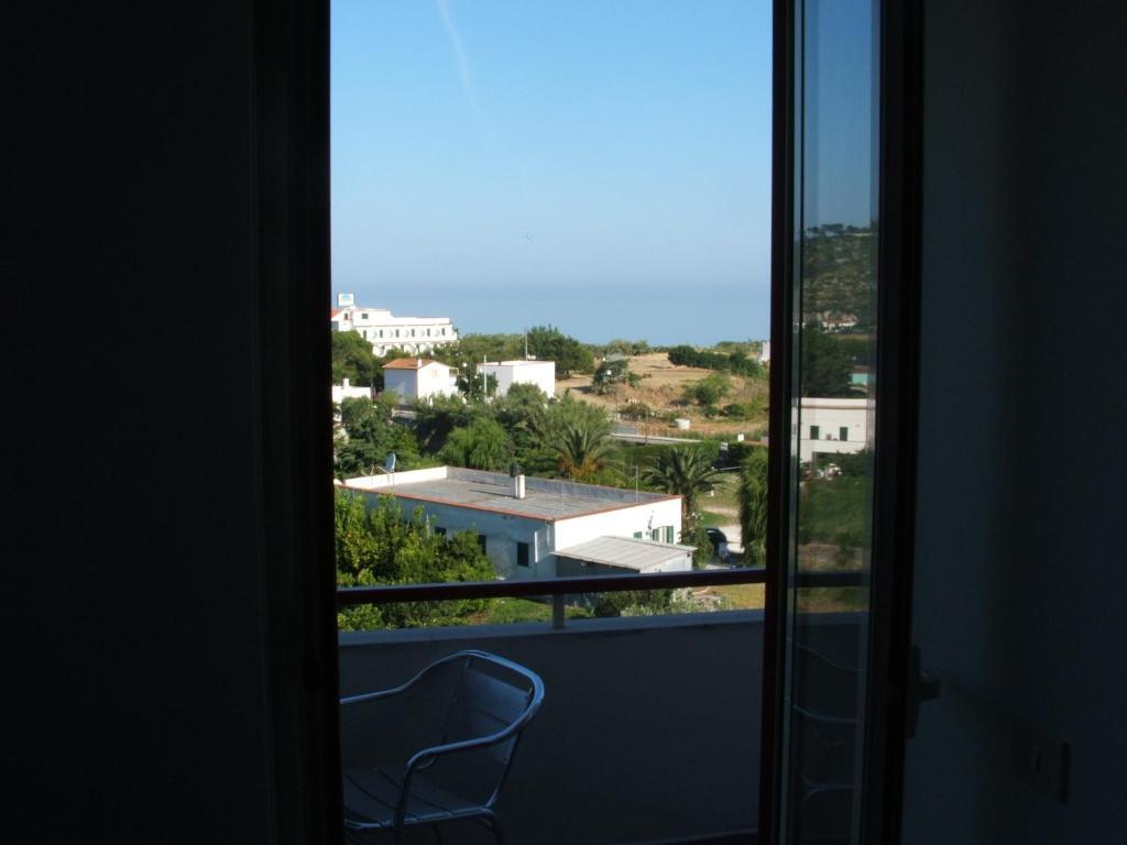 Double or Twin Room Sea View