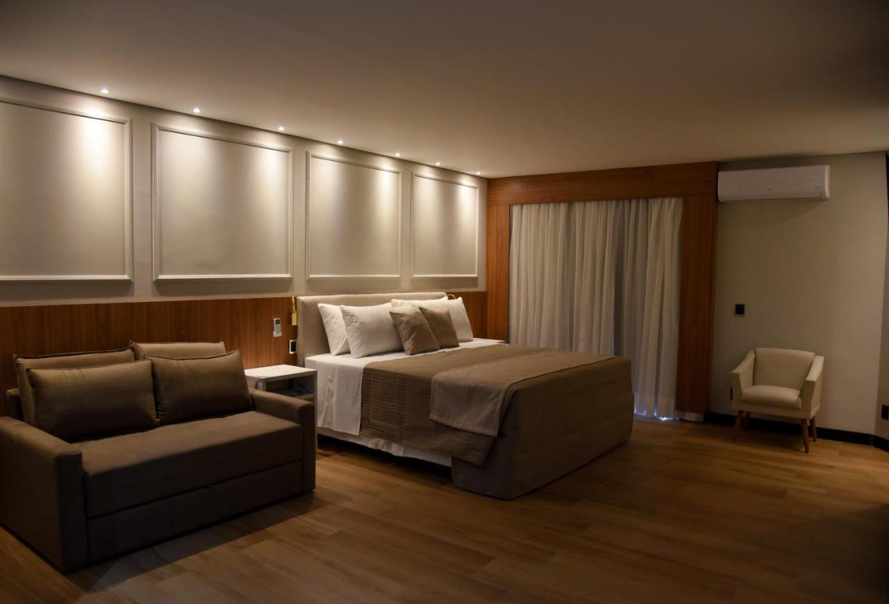 King Suite Spa Bath