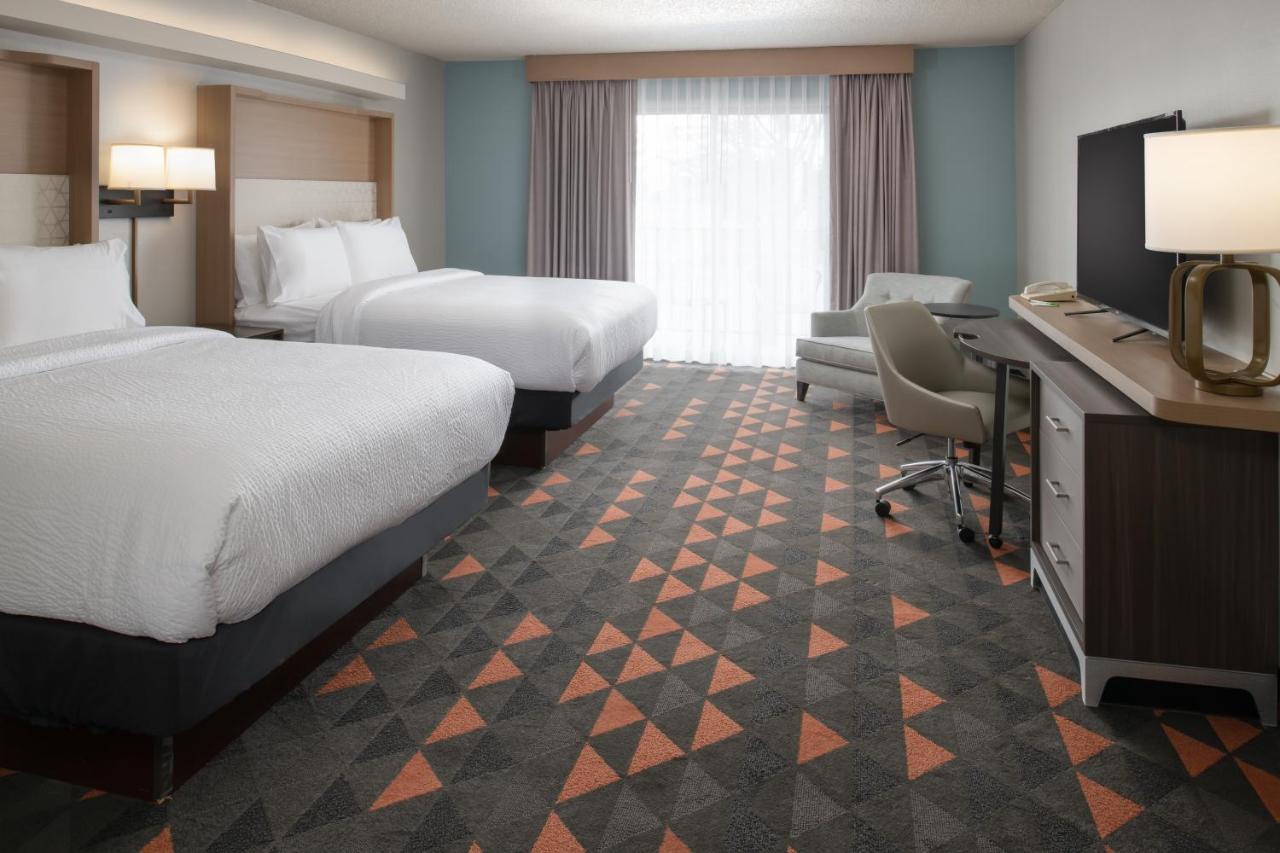 Standard Room Two Queen Beds