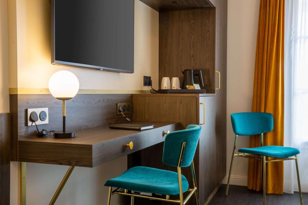 Comfort Queen Room