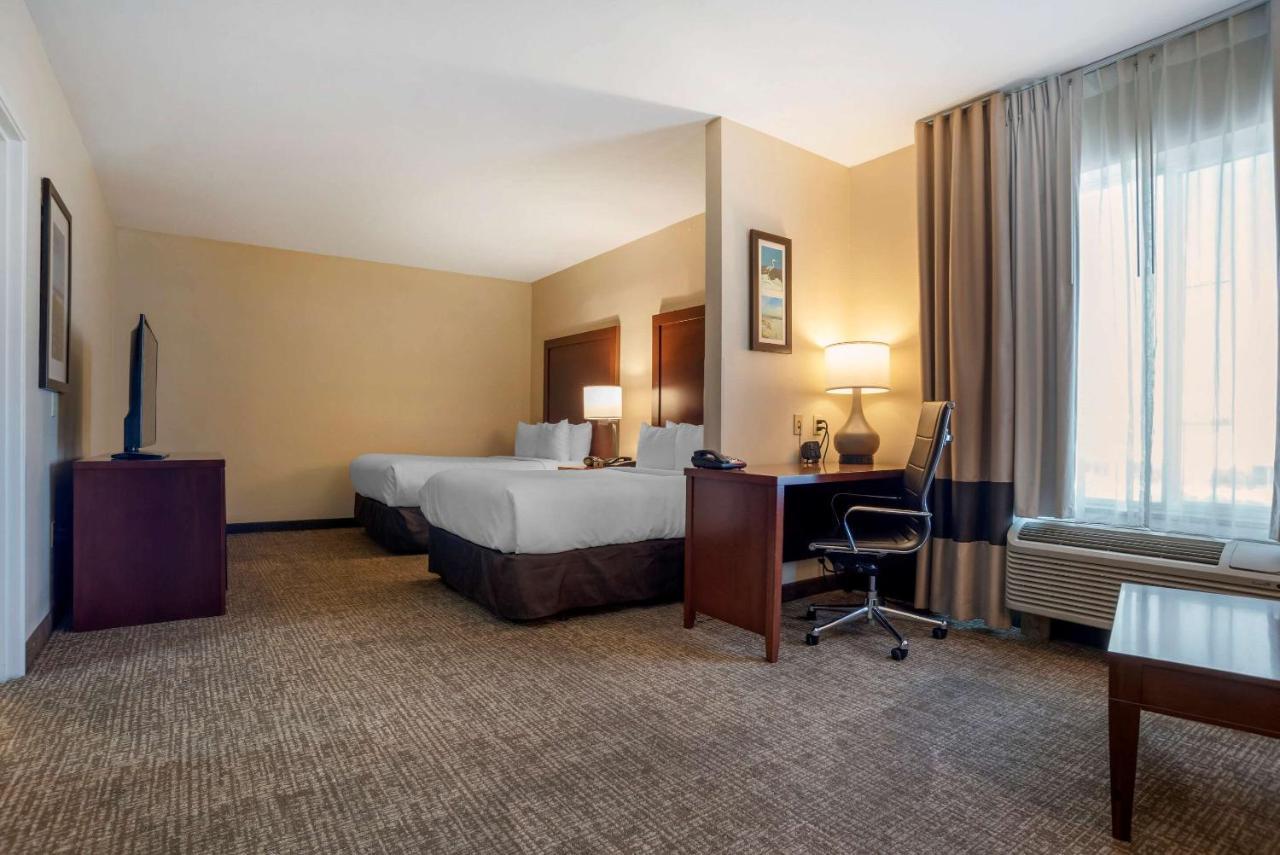 Double Suite Two Double Beds