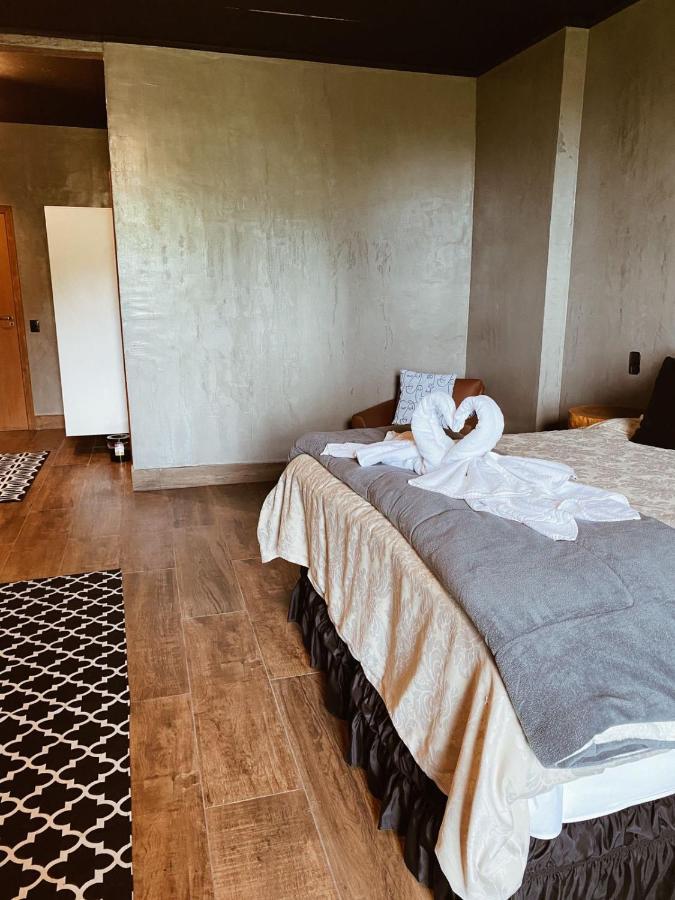 Deluxe Suite Spa Bath