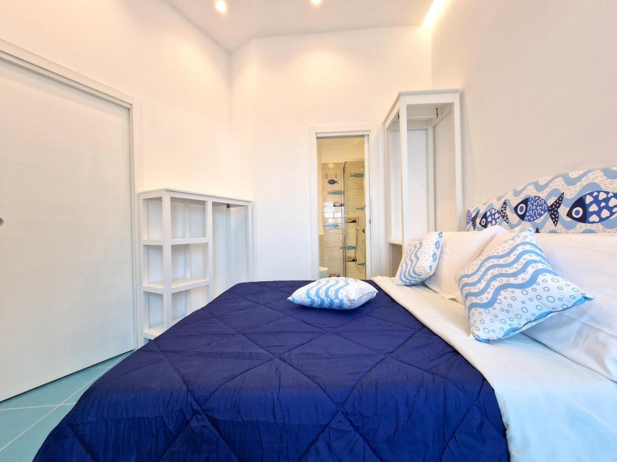 Small Double Room,1316841211:JPEG