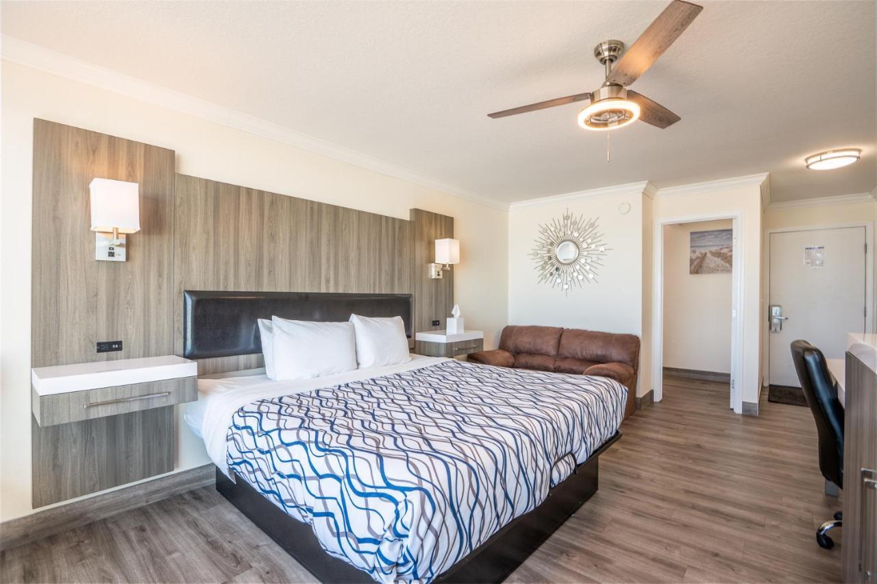 King Room Ocean View Upper Floor