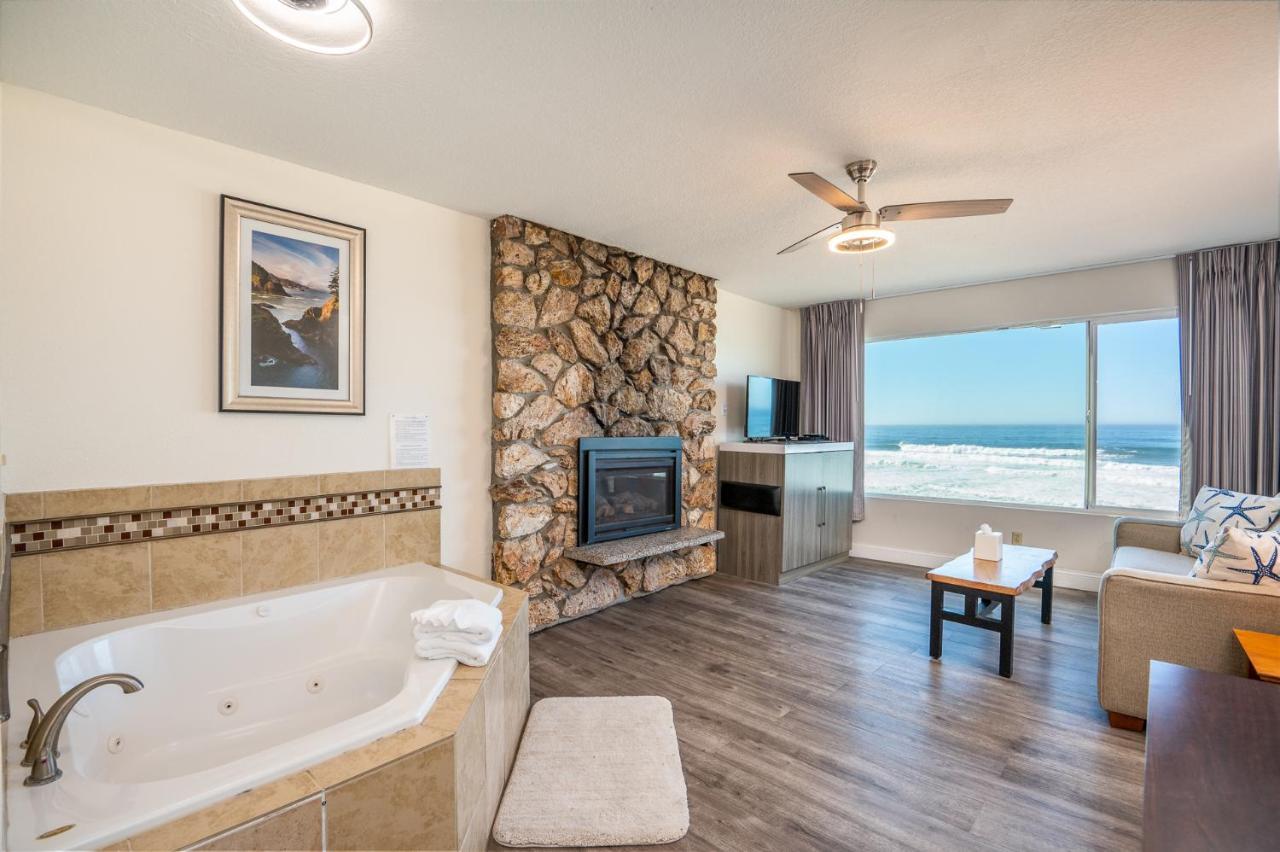 One Bedroom Suite Queen Bed Jacuzzi Tub Gas Fireplace Ocean View Upper Floor