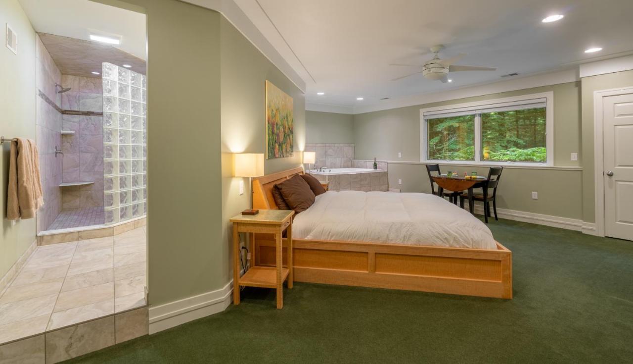 Junior Suite Garden View Summer Suite