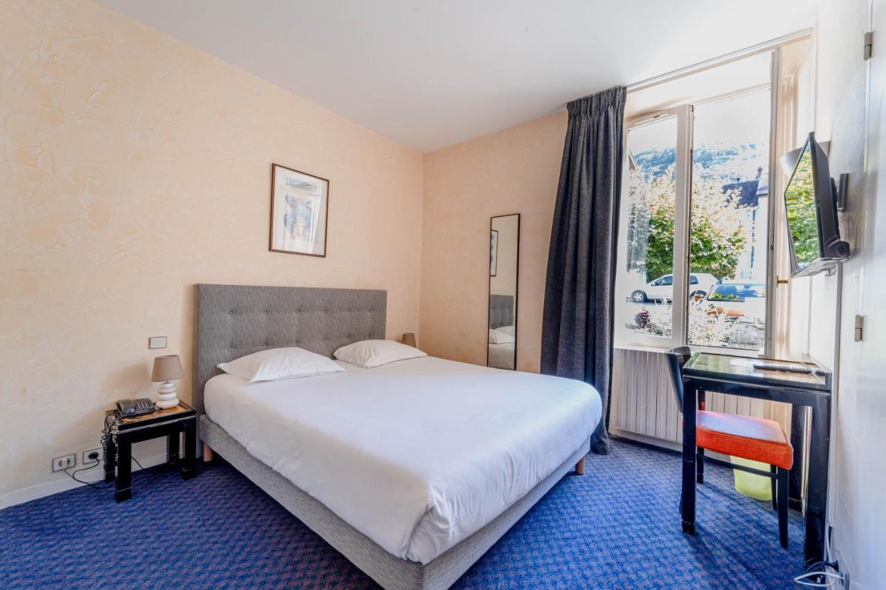 Small Single Room,1318705711:JPEG