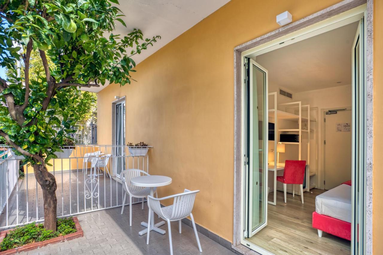 Double or Twin Room Balcony