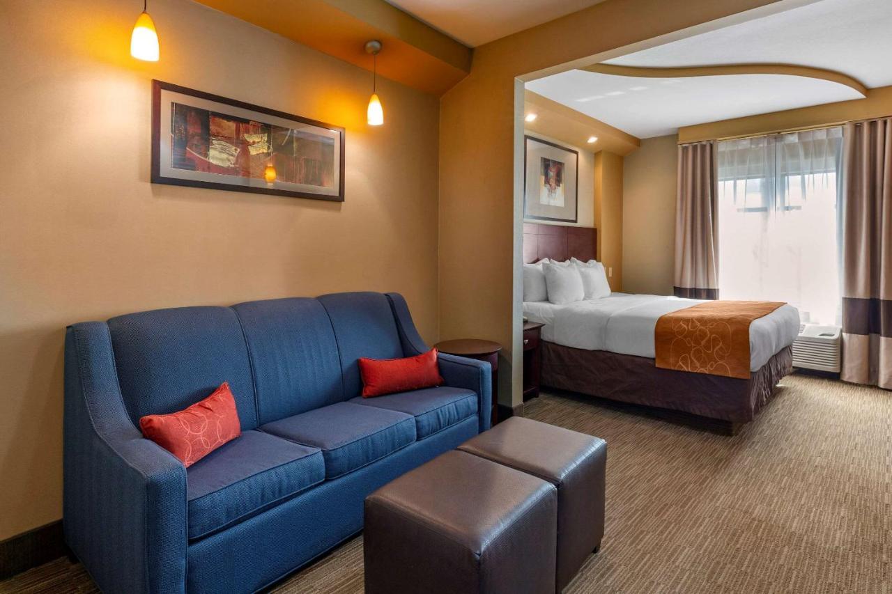 Suite King Bed Non-Smoking
