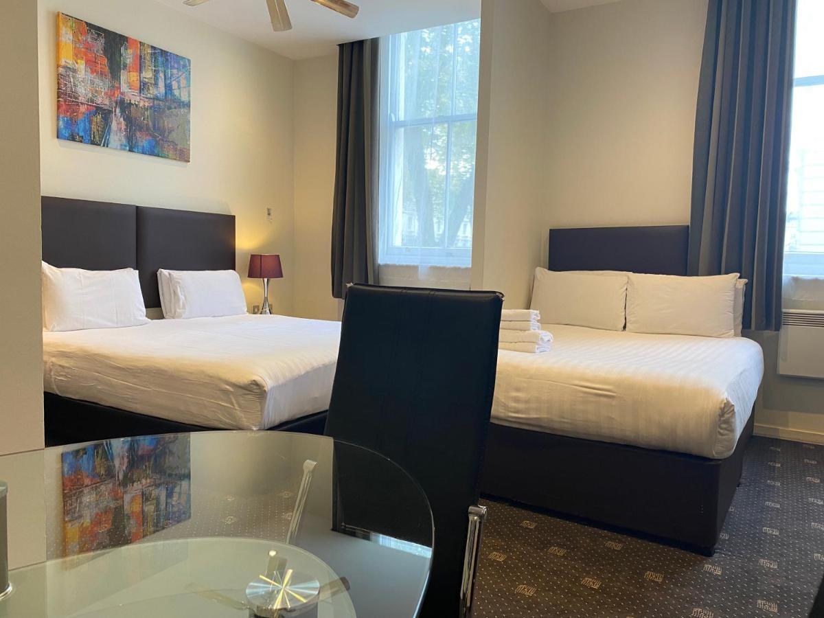 Quadruple Executive Studio