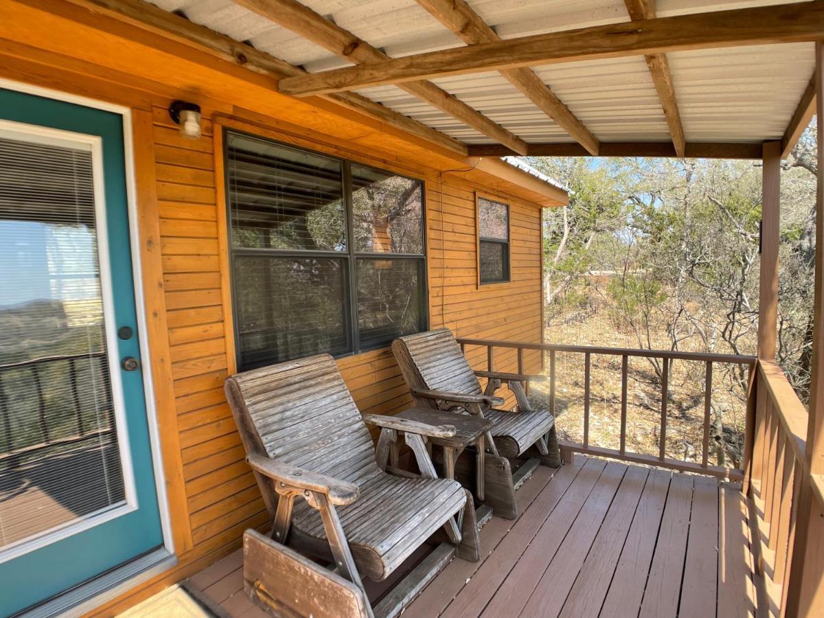 Queen Cabin