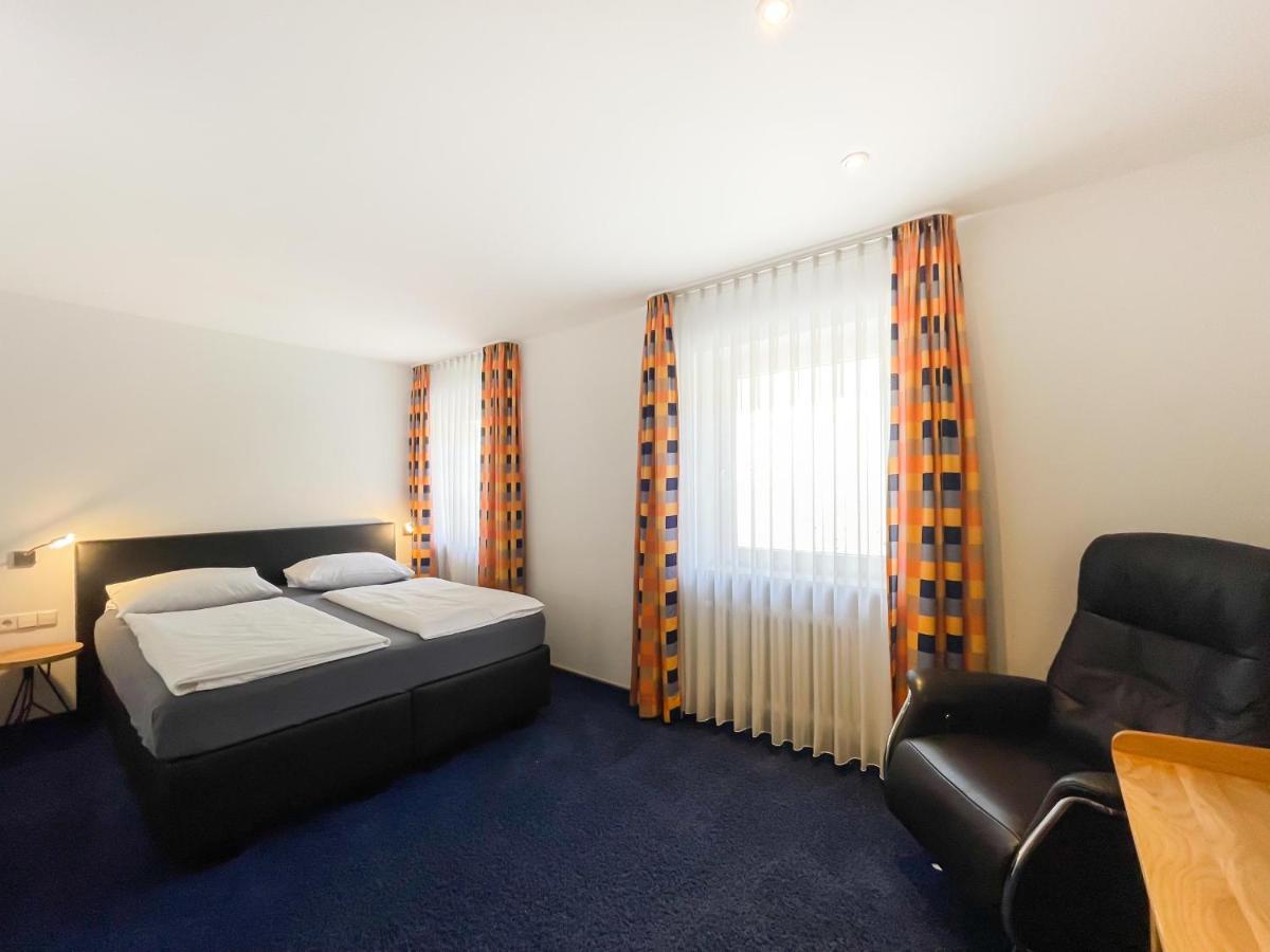 Double Room queensize bed