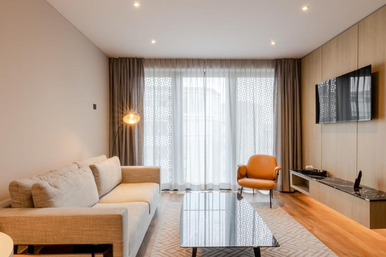 Standard Suite