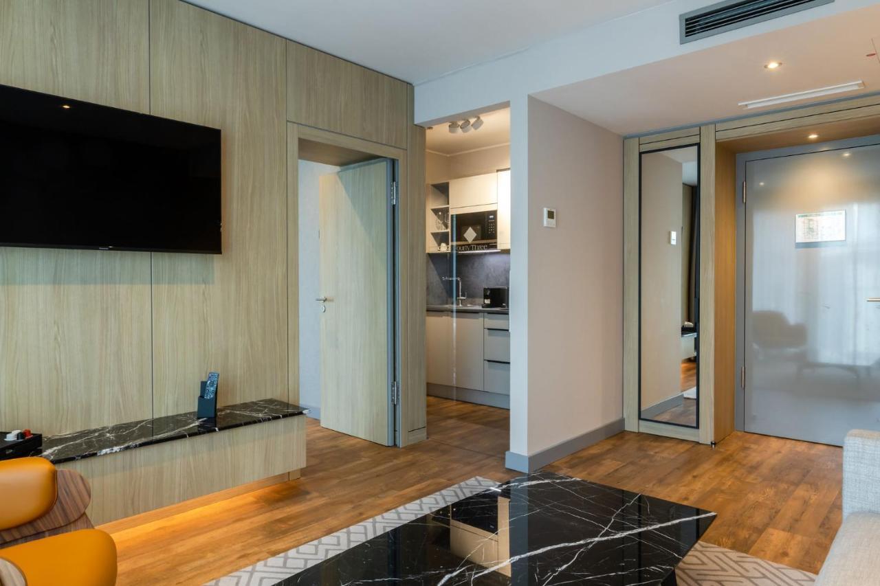 Standard Suite