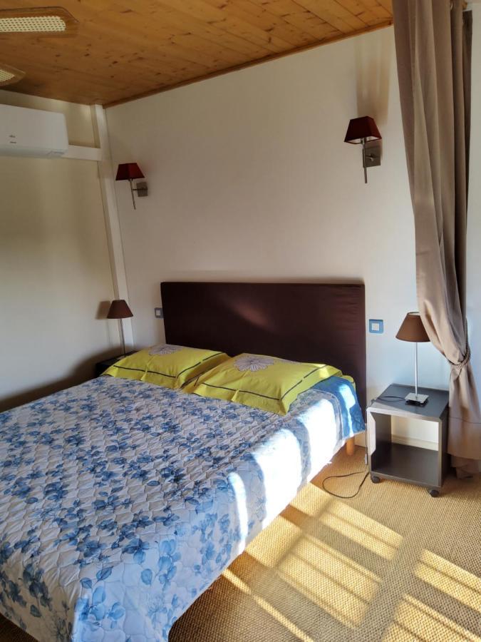 Chambre Triple avec Salle de Bains Privative