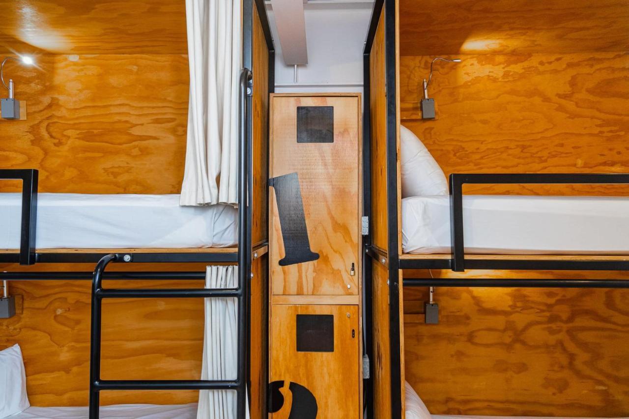 Bed in 6-Bed Mixed Dormitory Room