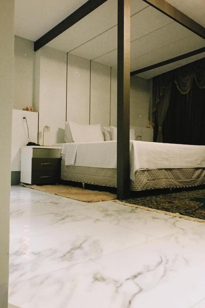 King Suite Spa Bath