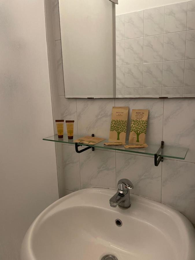 Camera Tripla con Bagno Privato Esterno