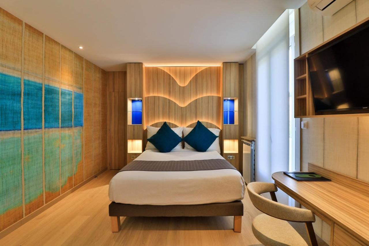 Deluxe Queen Room Two Queen Beds
