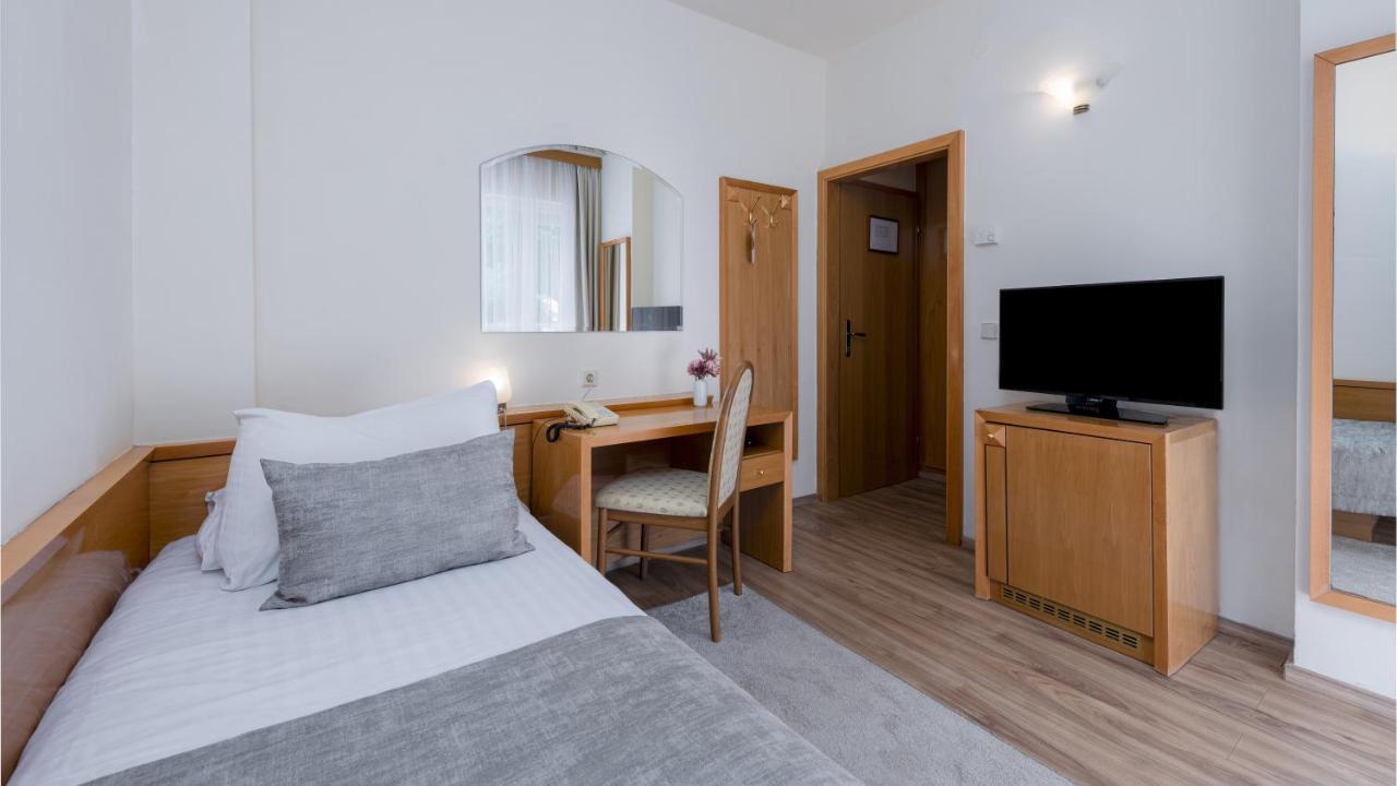 Standard Single Room Park View Balcony