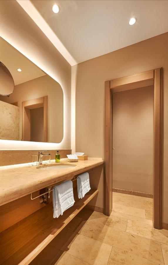 Deluxe Double Room Balcony