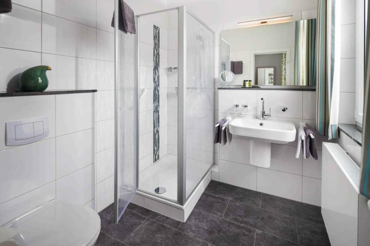 Double Room Private Bathroom