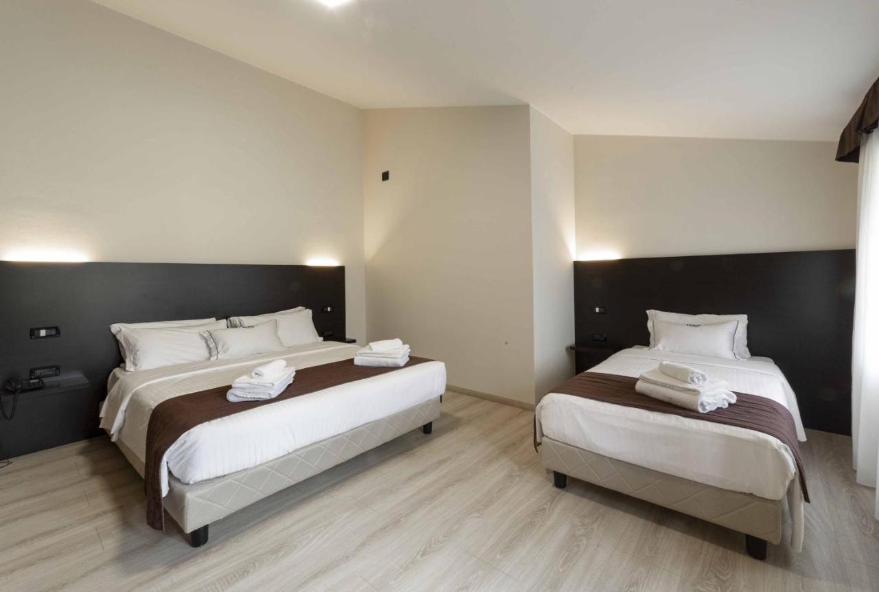Triple Room,1328052230:JPEG
