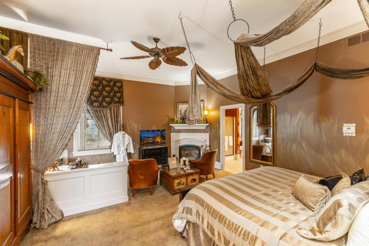 King Room Spa Bath