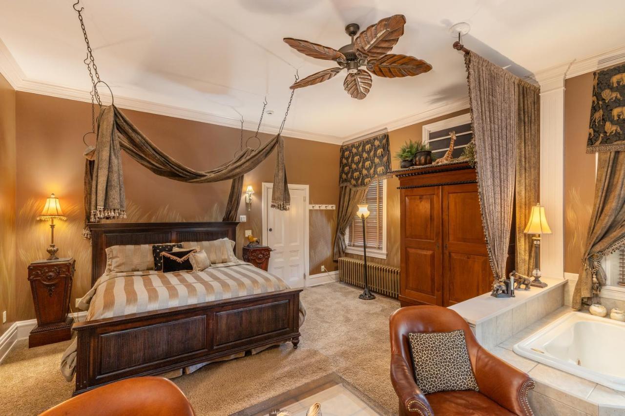 King Room Spa Bath