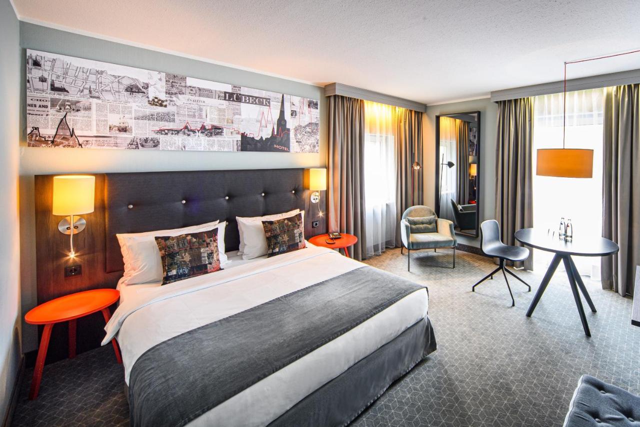 Standard Queen Room