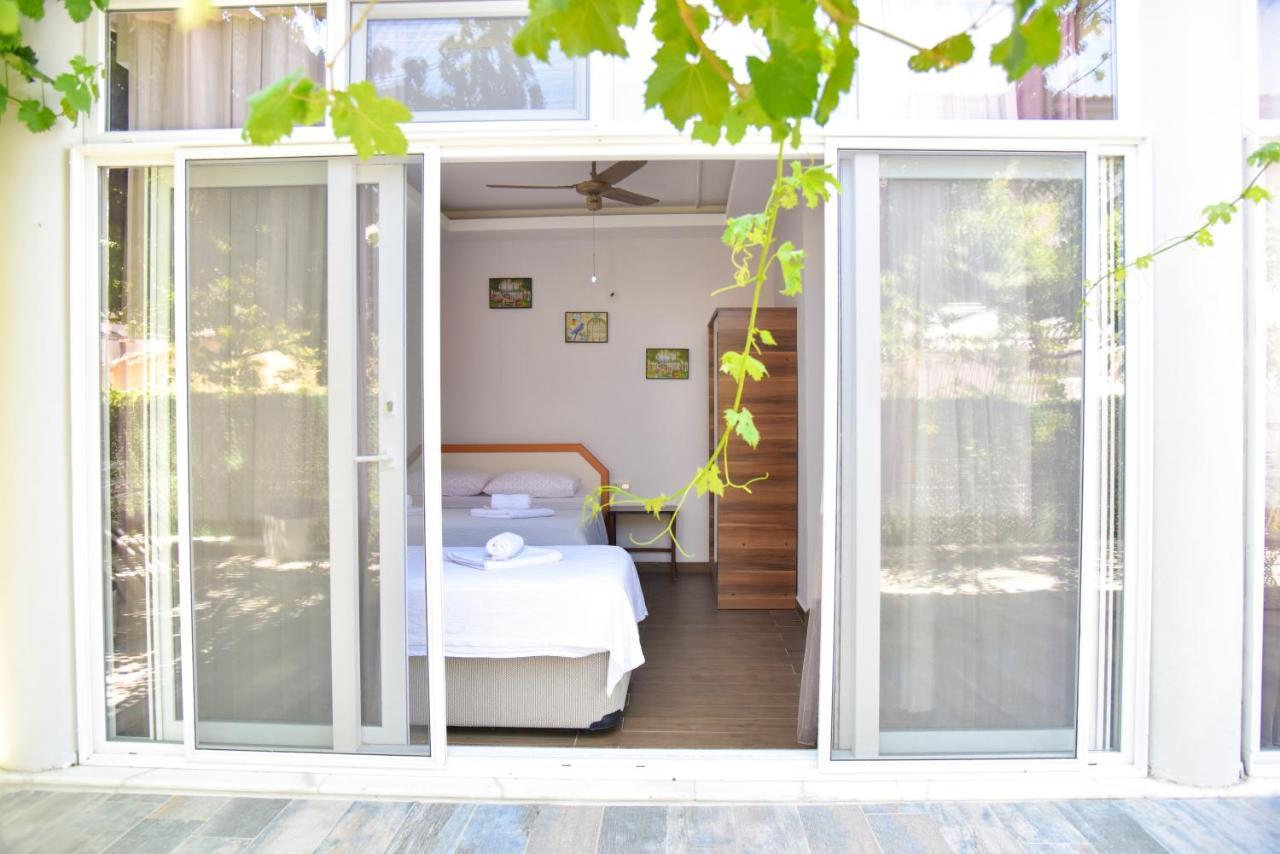 Economy Triple Room