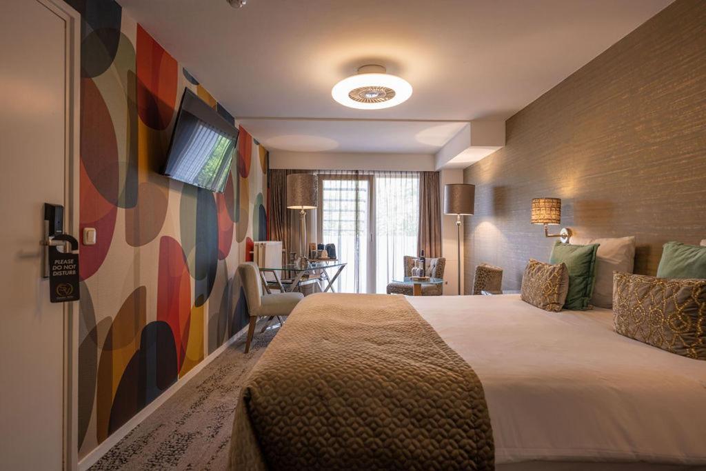 Fabulous Valley Room