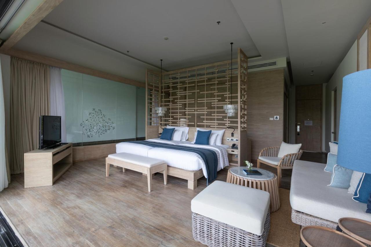 Deluxe Sky Pool Suite
