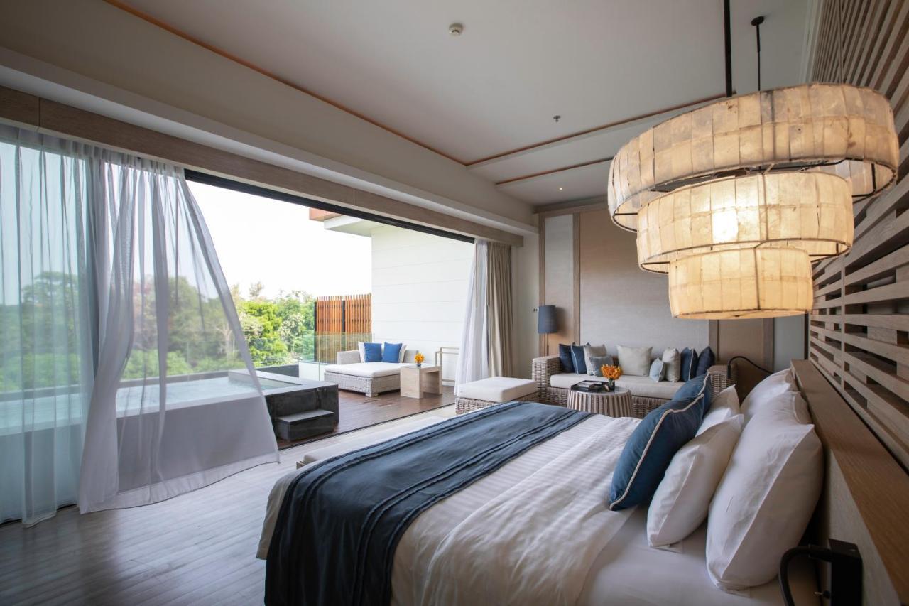 Sky Pool Suite