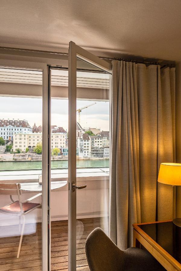 Single Room Balcony