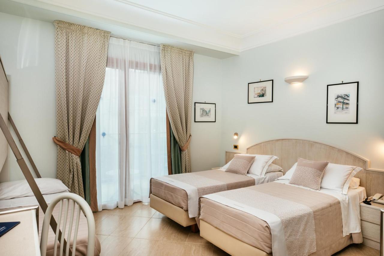 Triple Room,1333725947:JPEG
