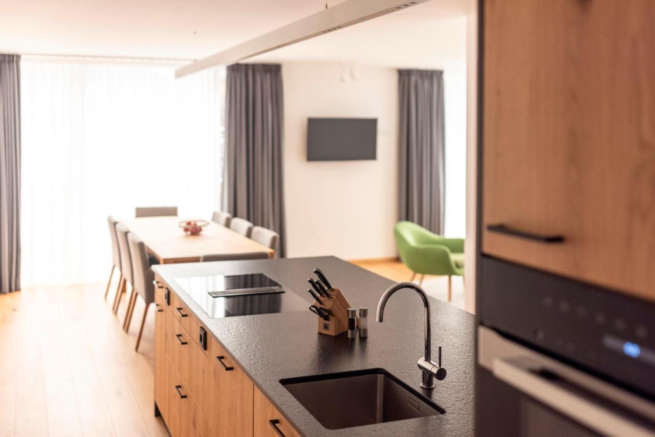 Three-Bedroom Penthouse Apartment Terrace Mountain View,1591607070:JPEG