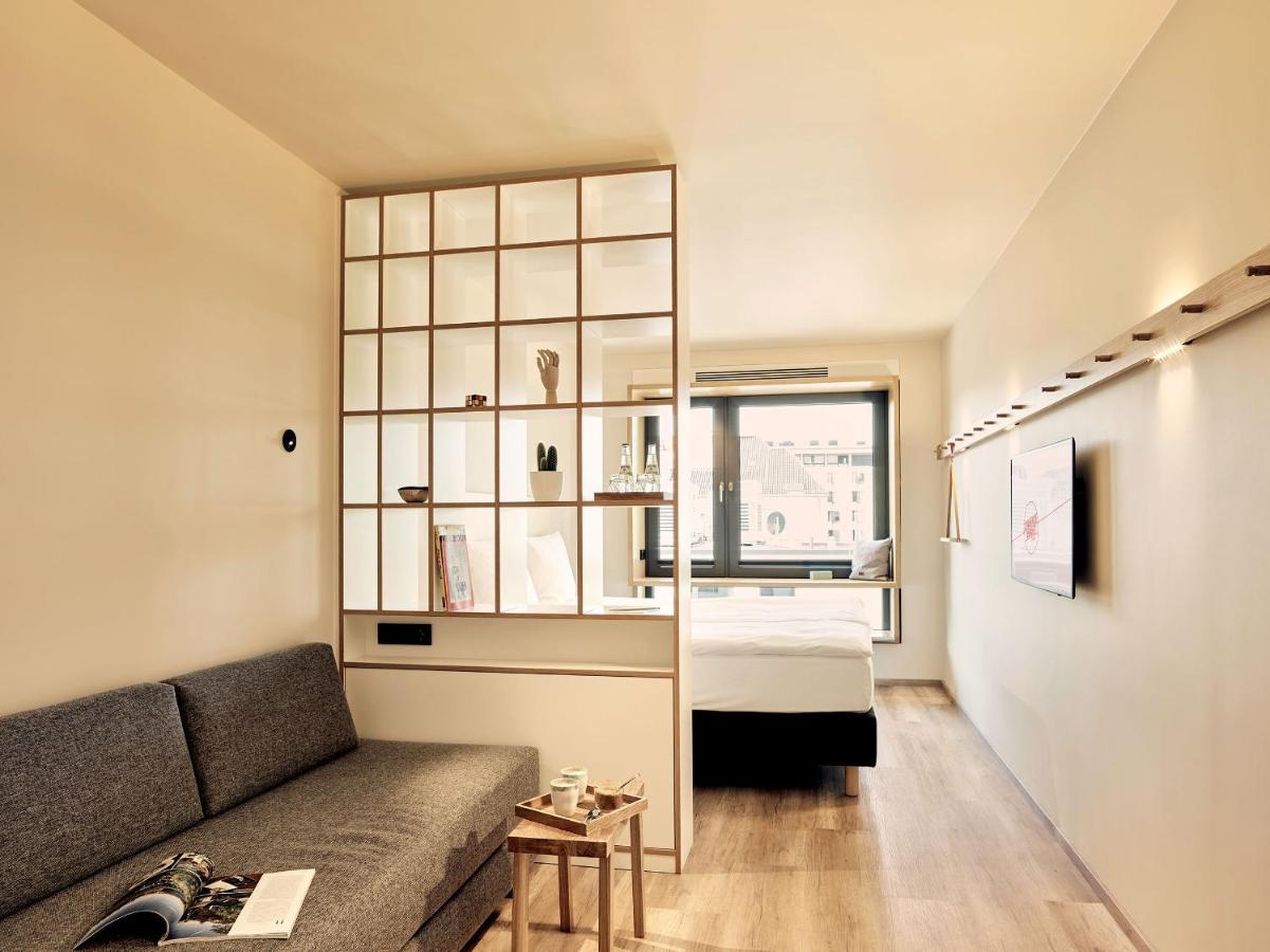 Standard Family Room,1337935589:JPEG