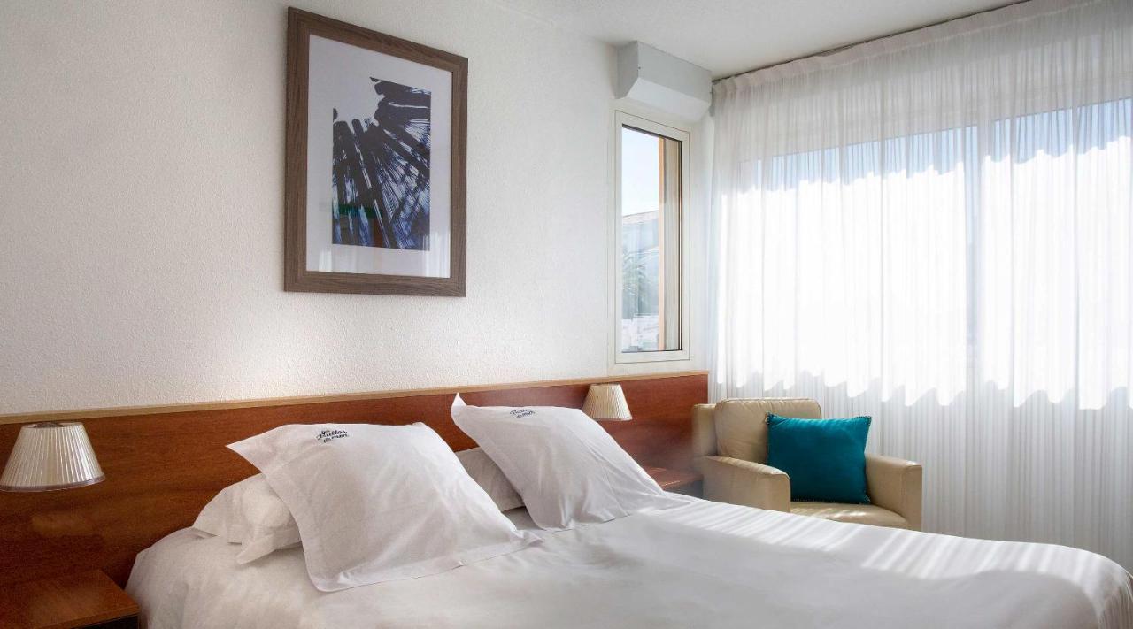 One-Bedroom Apartment Terrace Lagoon View