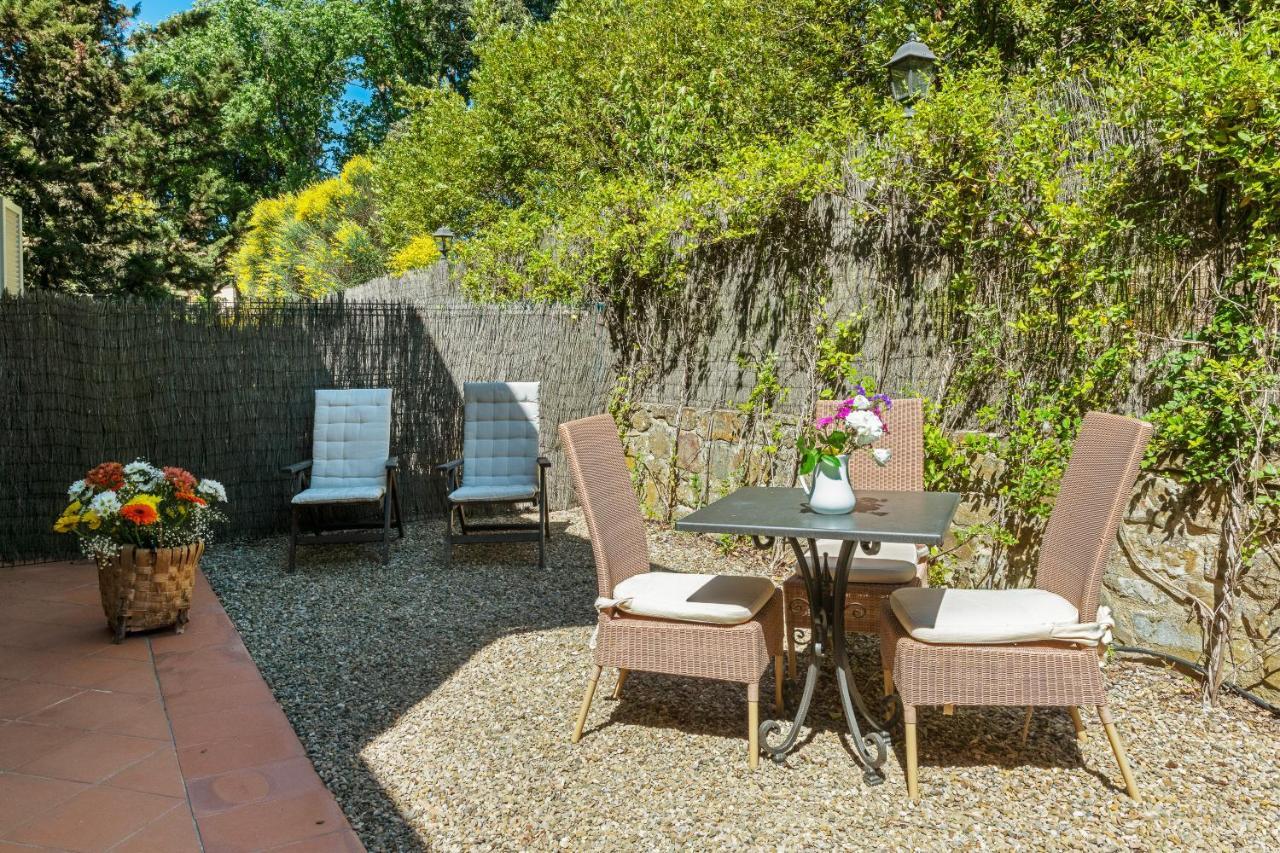Comfort Garden Room