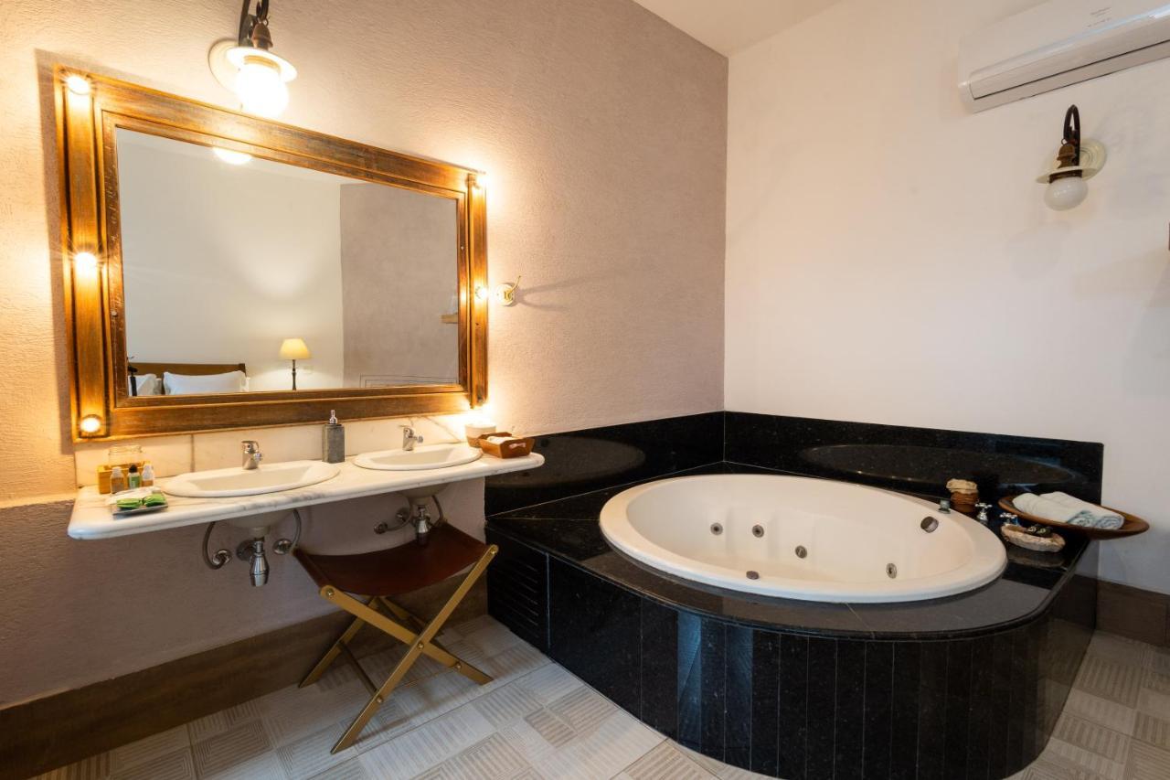 Luxury Room Spa Bath