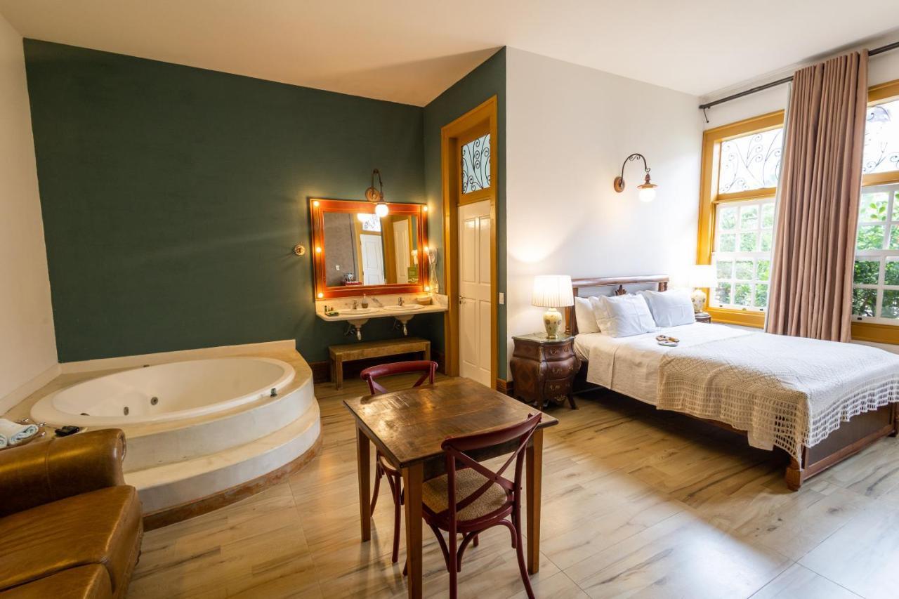 Luxury Room Spa Bath