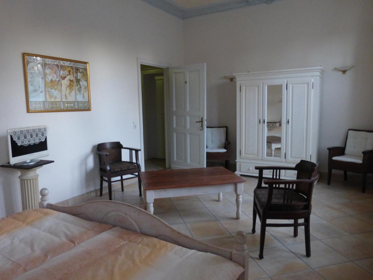 Deluxe Double Room Bath