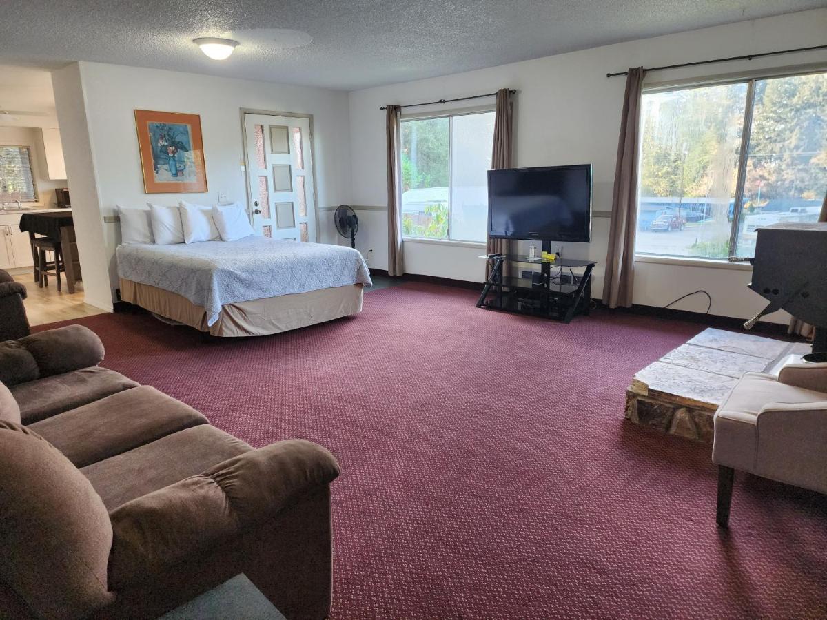 Spacious Suite on the Coast A